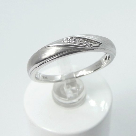 10K white gold Diamond band - Picture 1 of 8
